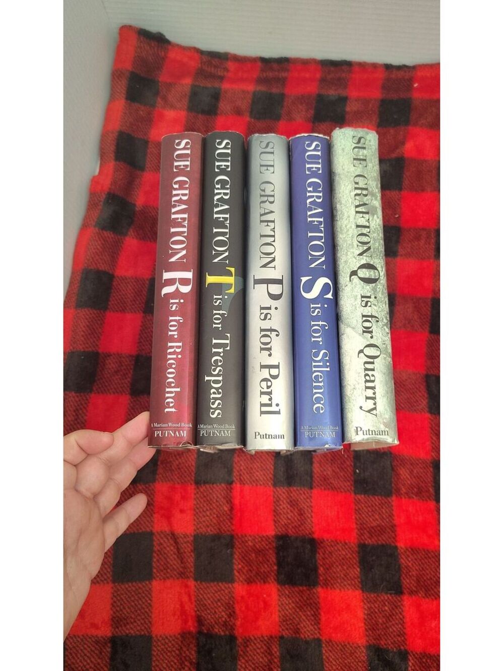 Sue Grafton P Q R S T 5 Hardcover Lot First Editions Kinsey Millhone Mysteries